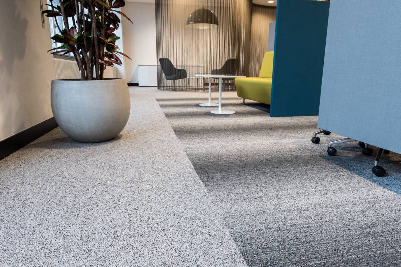 Devis nettoyage moquette pour entreprise par un professionnel prix m2 à Toulon dans le Var